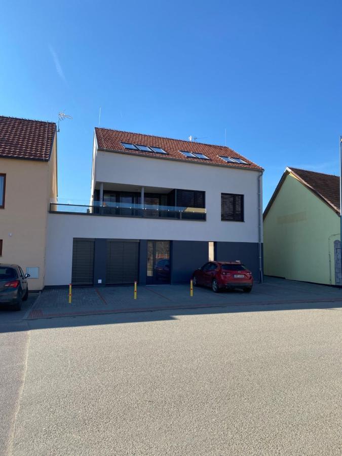 Apartman Astrid 4 Mikulov Bagian luar foto